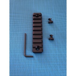 Rail picatinny: M-LOK 9 emplacements, aluminium