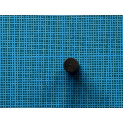 Diana 25: gros rivet de retenu du bloc ressort à l'arrière du tube.