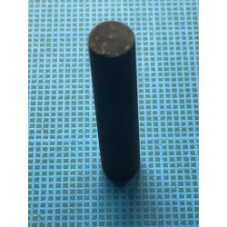 Diana 25: gros rivet de retenu du bloc ressort à l'arrière du tube.