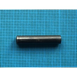 Diana 25: gros rivet de retenu du bloc ressort à l'arrière du tube.