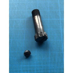 Diana 25: Grosse et petite vis de fixation entre le tube principal et le canon