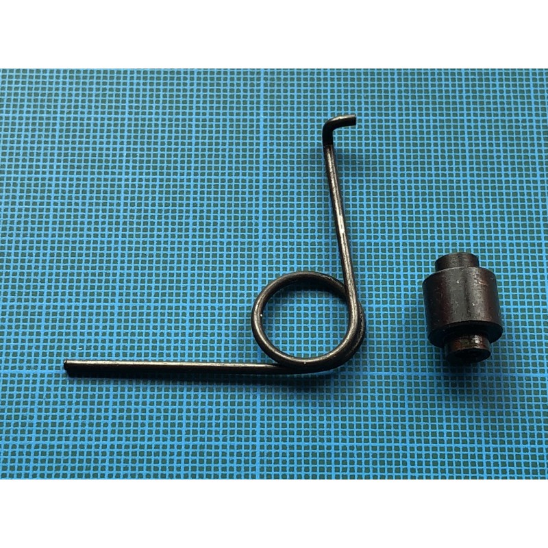 Beeman P17: gros ressort central de la détente. CS914