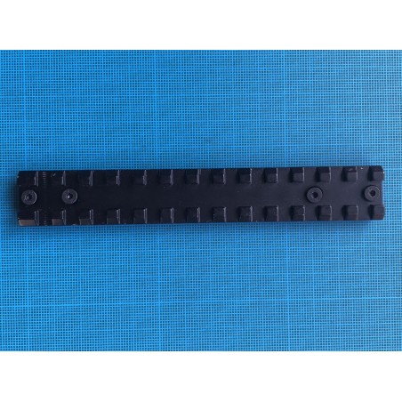 Double Bell VSR-10, VSR10 jeux olympiques: rail picatinny supérieur en métal