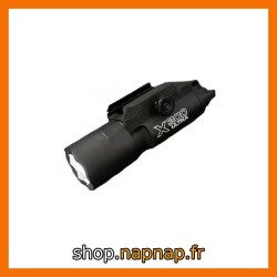Lampe tactique: type X300 Ultra pour airsoft, compatible avec rails picatinny standard de 20mm