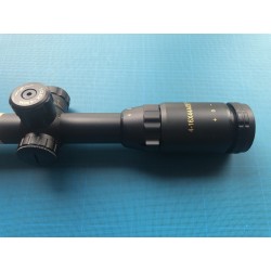 Lunette de tir riflescope 4-16x44 à réticule lumineux - NEUF