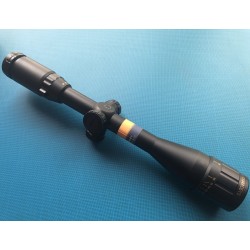 Lunette de tir riflescope 4-16x44 à réticule lumineux