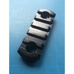 Rail picatinny: M-LOK 5, aluminium à bords arrondis