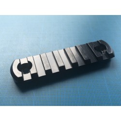Rail picatinny: M-LOK 7, aluminium à bords arrondis