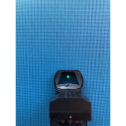 Point rouge:  Viseur tactique – 4 réticules – 5 niveaux de luminosité – Rail picatinny standard